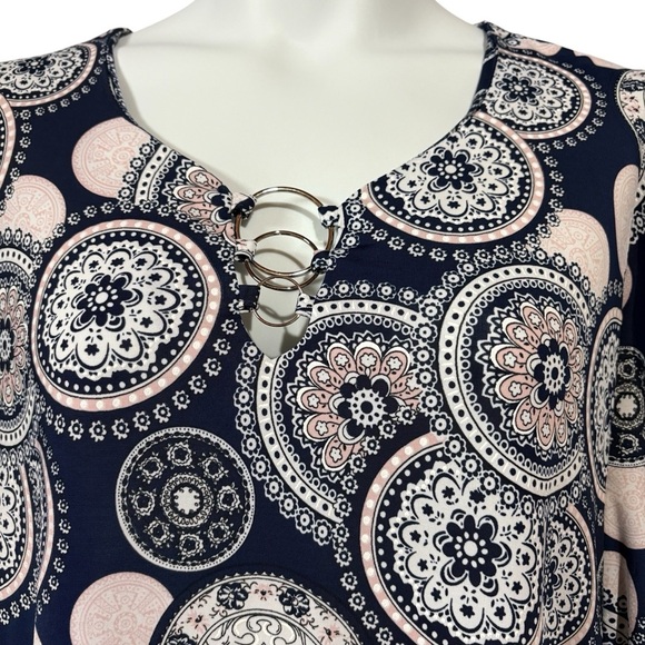 Claire France, Navy, Pink & White Plus Size Patterned Blouse, 1X - Picture 5 of 9